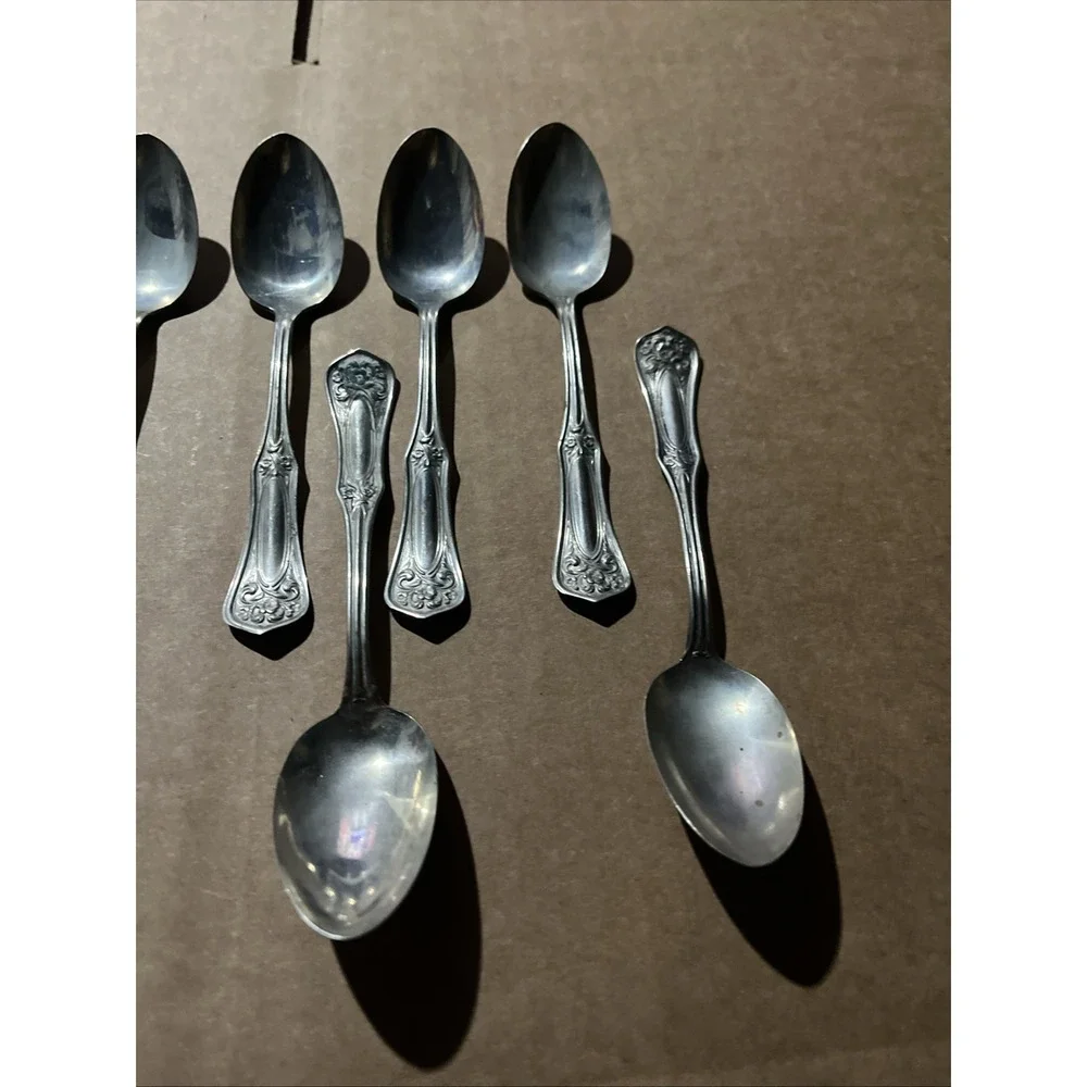 16 WM A Rogers Oneida Silver Nickel Ornate Spoons Ring Making‎ Crafting 5-7/8